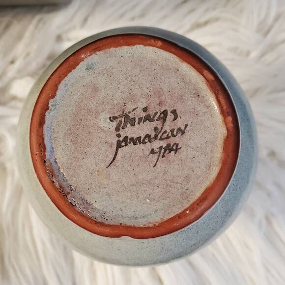 Vintage Things Jamaican 1984 Hand Made Glazed Terracotta Vase - Picture 5 of 6